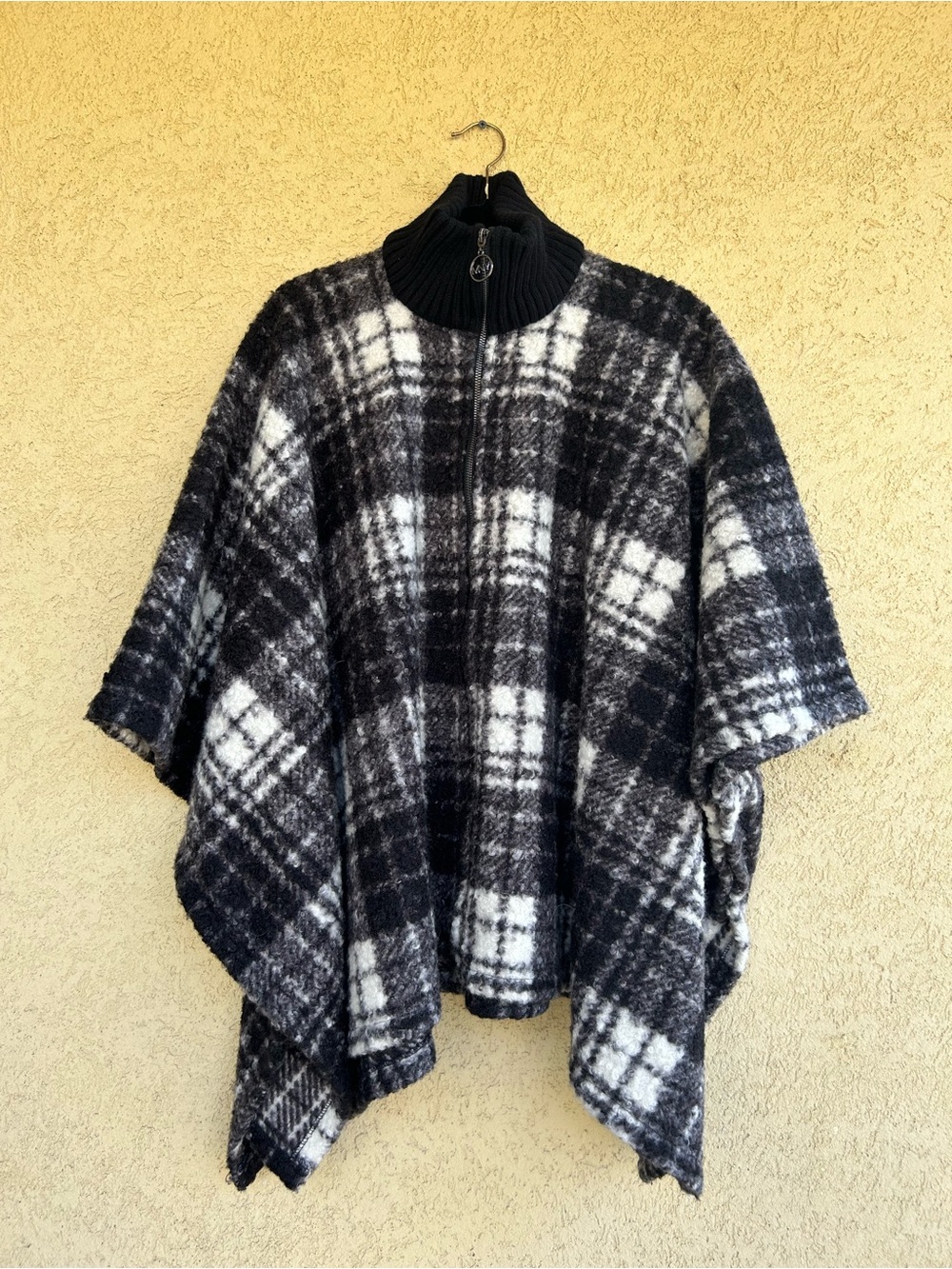 Marc New York Sherpa Plaid Zip-Up Poncho One Size EUC